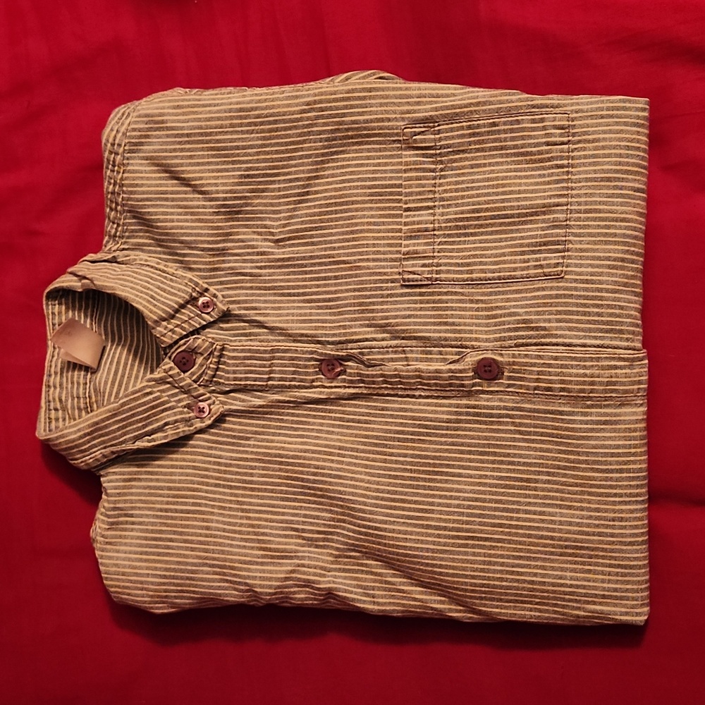 Alternative Apparel shirt